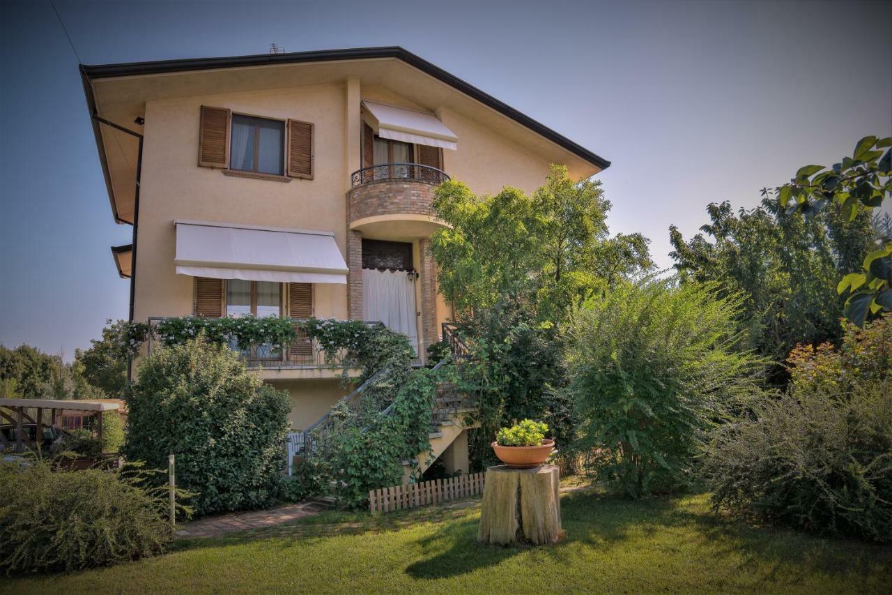 Casavittorio Bed and Breakfast San Giovanni In Marignano Exteriör bild